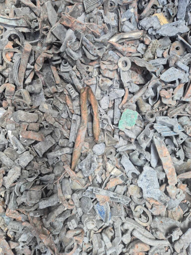 Close-up of a Zorba fraction: mixed non-ferrous pieces of copper, zinc, brass and aluminium